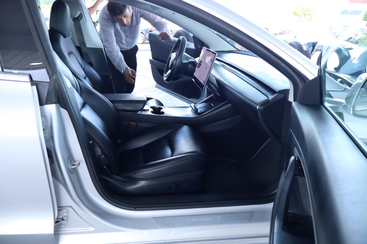 Tesla Model 3 Mid Range Battery RWD 2018