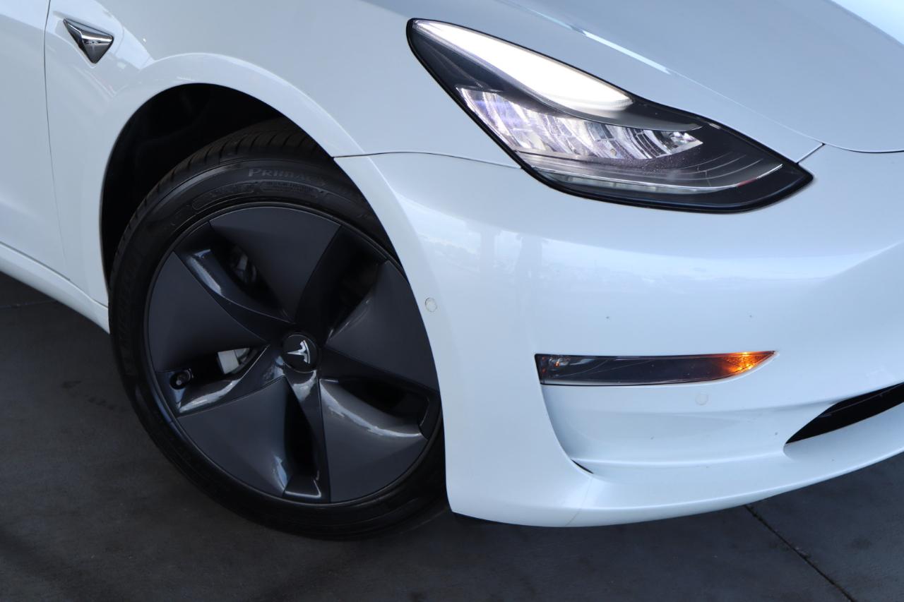 Tesla Model 3 Mid Range Battery RWD 2018