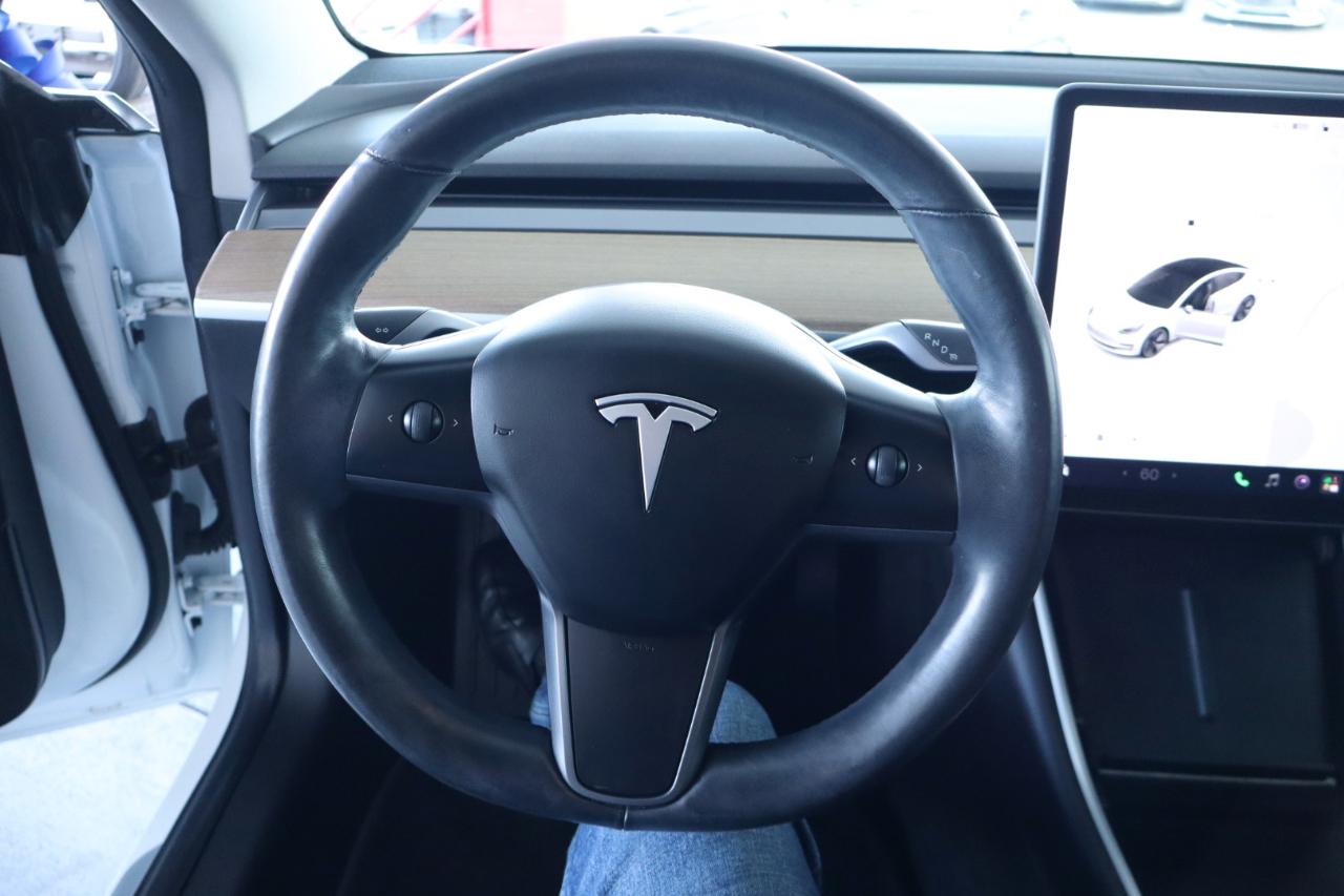 Tesla Model 3 Mid Range Battery RWD 2018