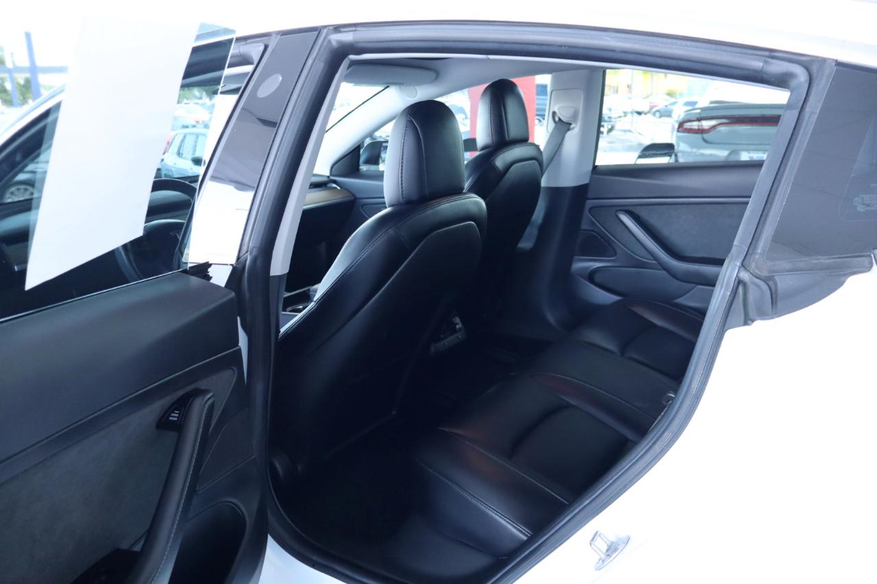 Tesla Model 3 Mid Range Battery RWD 2018