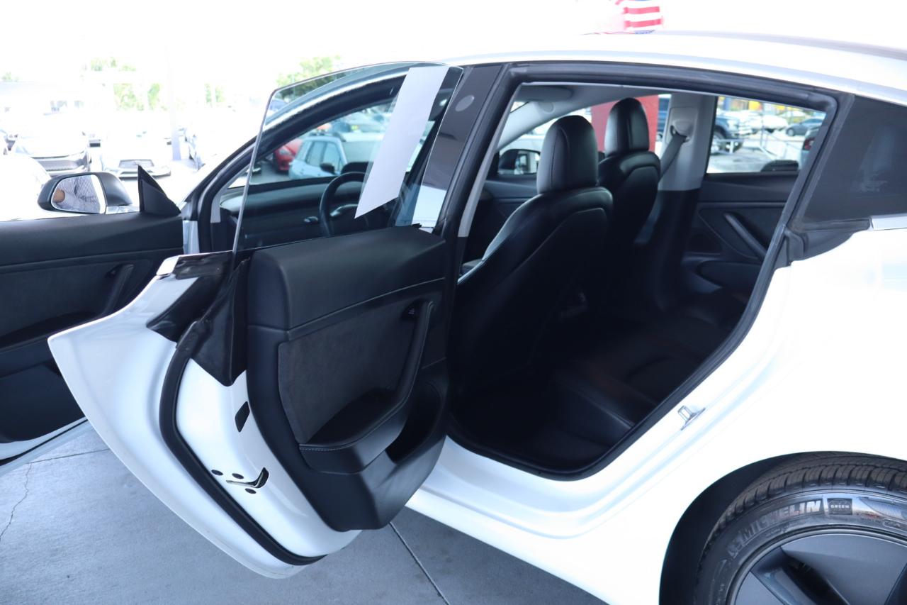 Tesla Model 3 Mid Range Battery RWD 2018