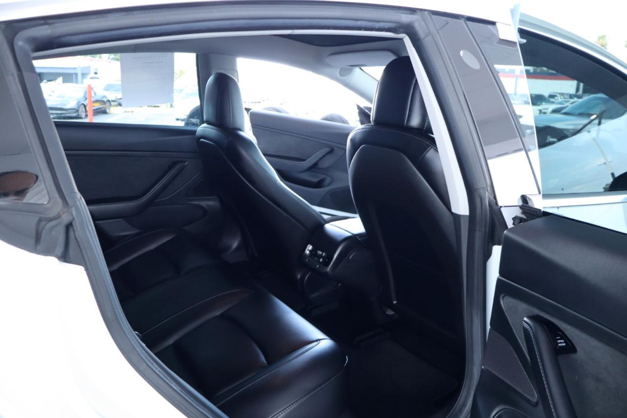 Tesla Model 3 Mid Range Battery RWD 2018