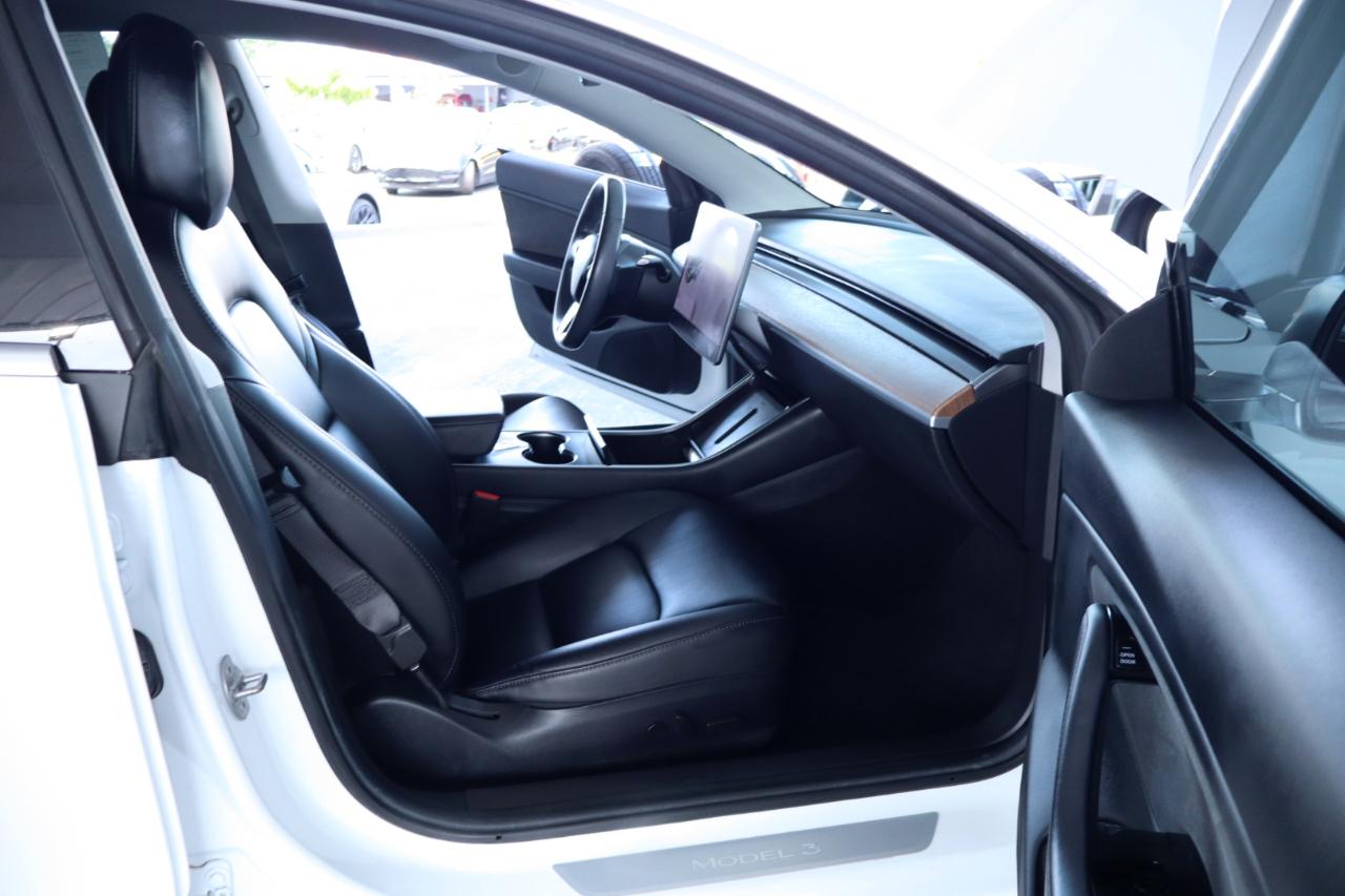 Tesla Model 3 Mid Range Battery RWD 2018