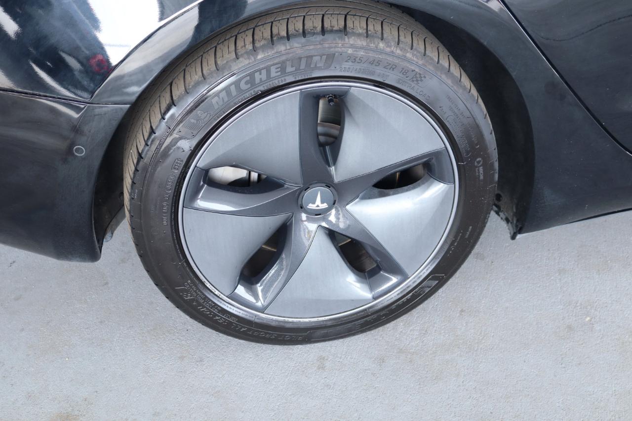 Tesla Model 3 Long Range Battery AWD 2018