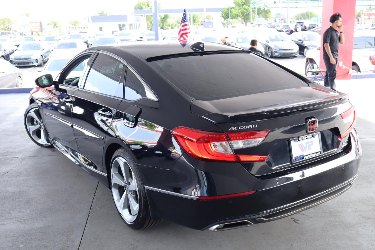 Honda Accord Sedan Touring 2.0T Auto 2018
