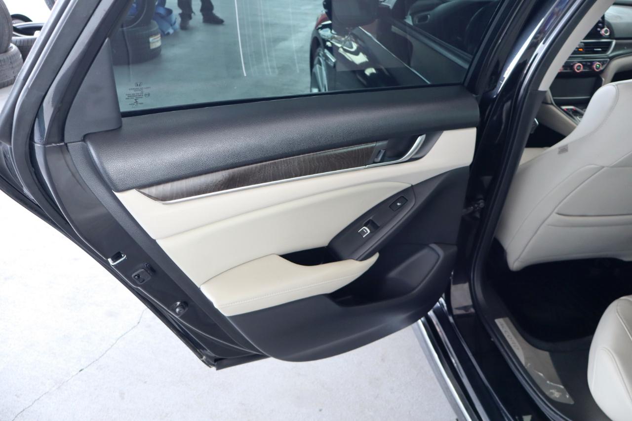 Honda Accord Sedan Touring 2.0T Auto 2018