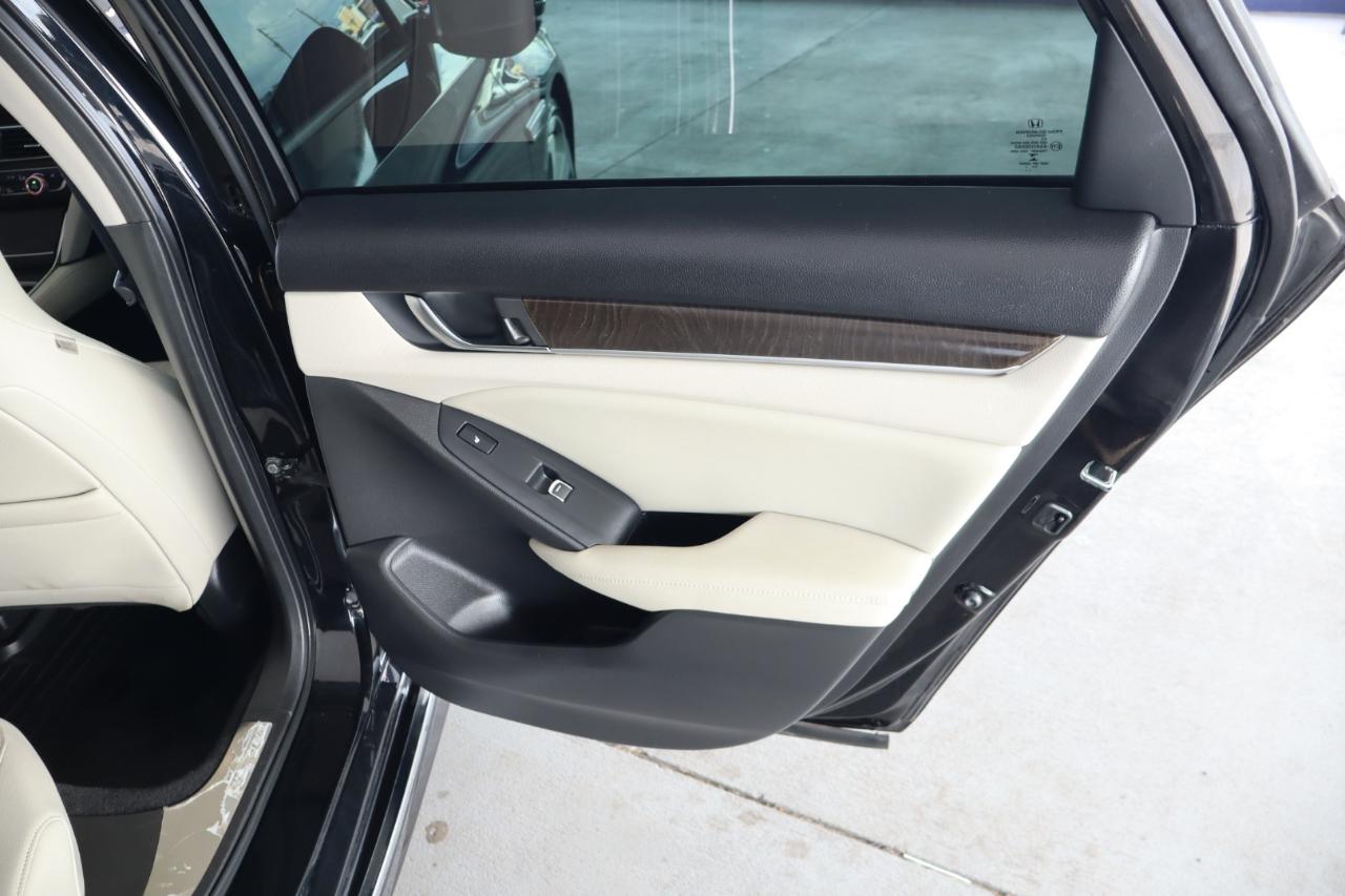Honda Accord Sedan Touring 2.0T Auto 2018
