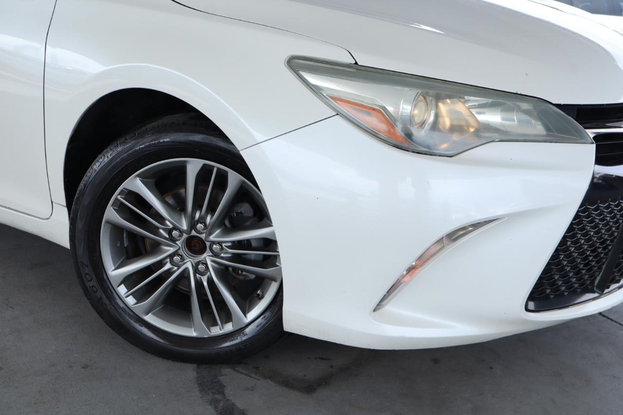 Toyota Camry 4dr Sdn I4 Auto SE w/Special Edition Pkg (Natl) 2016