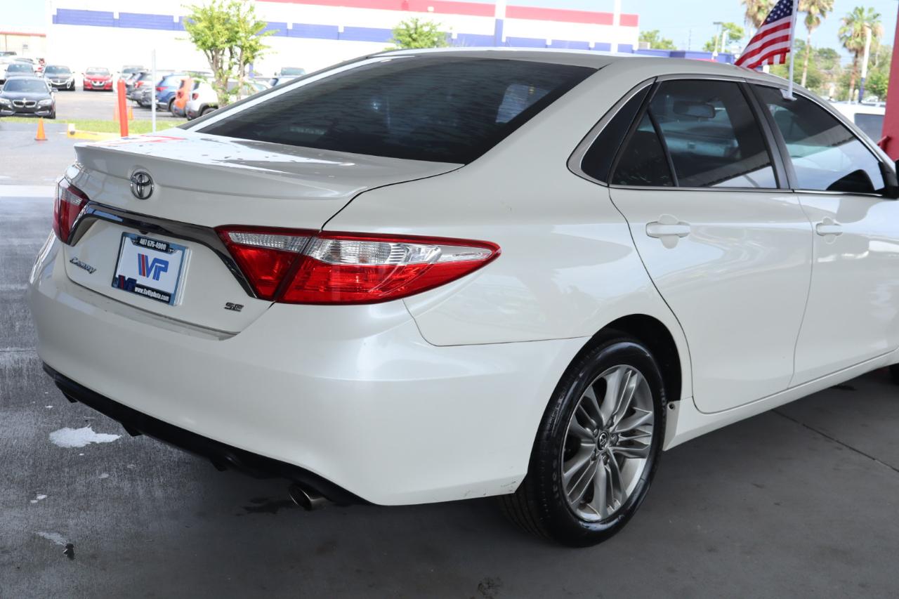 Toyota Camry 4dr Sdn I4 Auto SE w/Special Edition Pkg (Natl) 2016