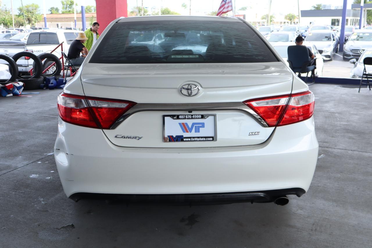 Toyota Camry 4dr Sdn I4 Auto SE w/Special Edition Pkg (Natl) 2016
