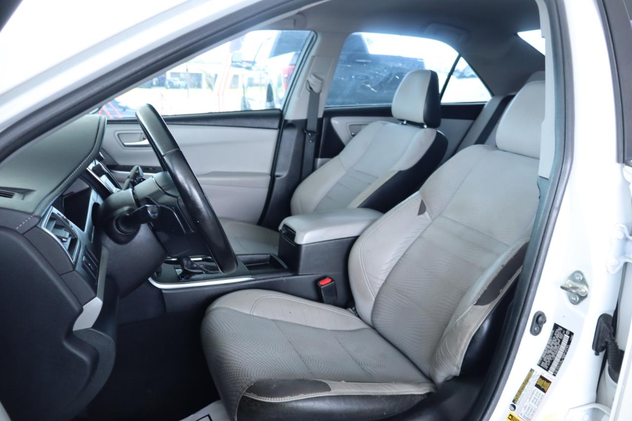 Toyota Camry 4dr Sdn I4 Auto SE w/Special Edition Pkg (Natl) 2016