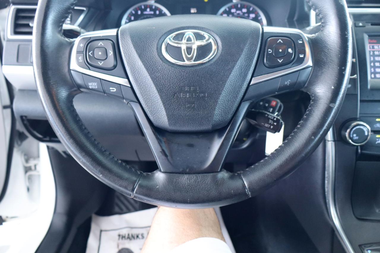 Toyota Camry 4dr Sdn I4 Auto SE w/Special Edition Pkg (Natl) 2016