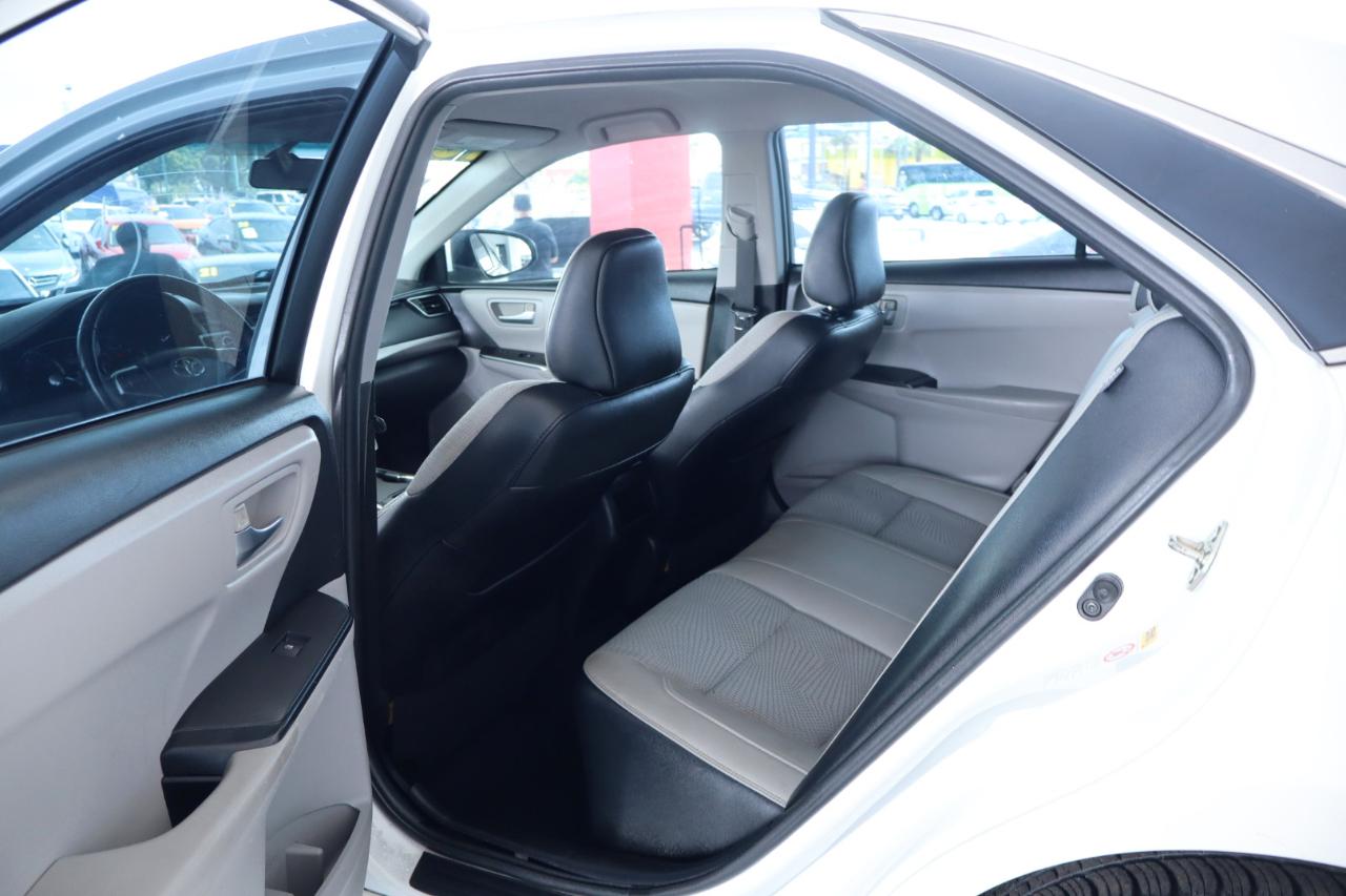 Toyota Camry 4dr Sdn I4 Auto SE w/Special Edition Pkg (Natl) 2016