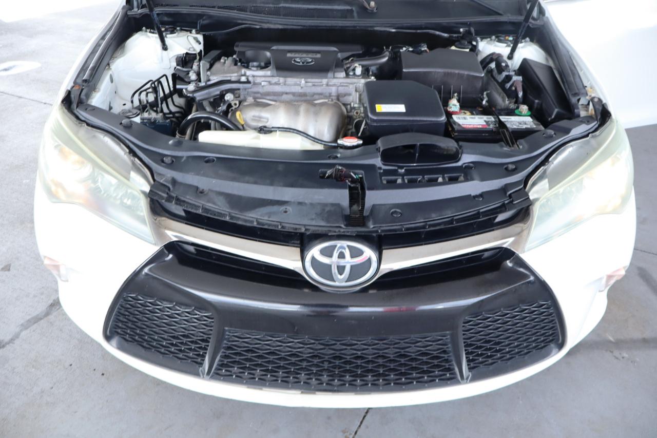 Toyota Camry 4dr Sdn I4 Auto SE w/Special Edition Pkg (Natl) 2016