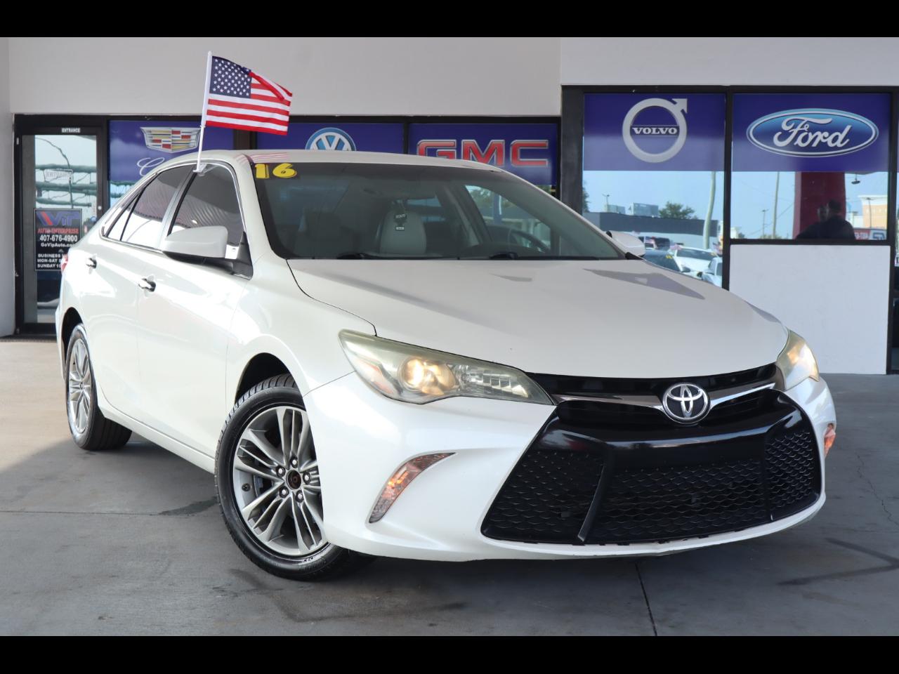 Toyota Camry 4dr Sdn I4 Auto SE w/Special Edition Pkg (Natl) 2016