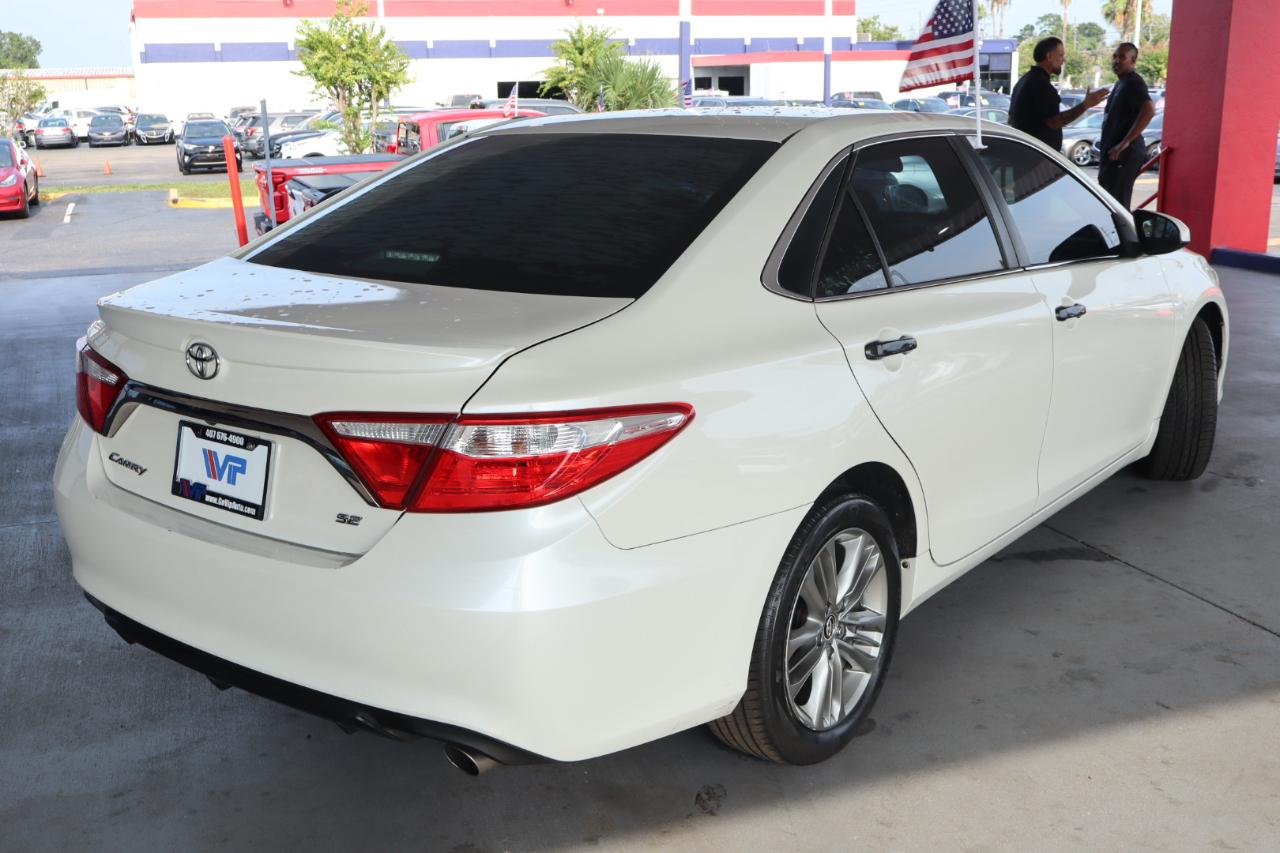 Toyota Camry 4dr Sdn I4 Auto SE w/Special Edition Pkg (Natl) 2016