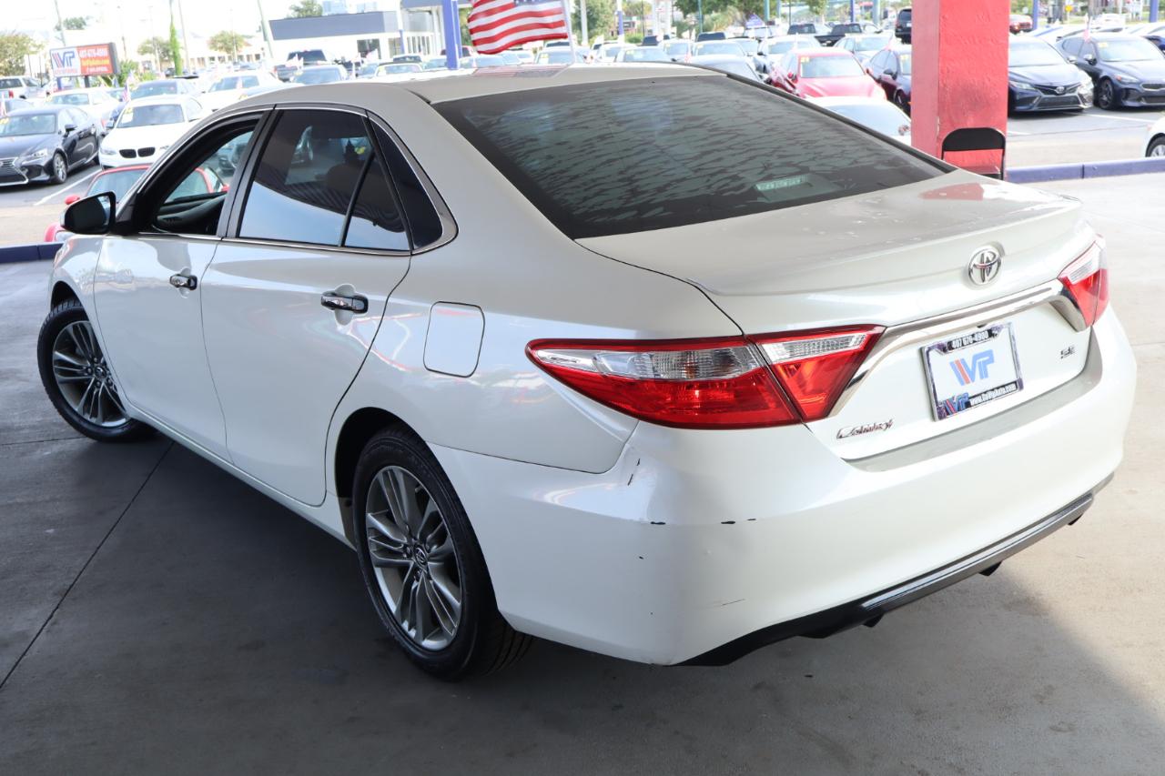 Toyota Camry 4dr Sdn I4 Auto SE w/Special Edition Pkg (Natl) 2016