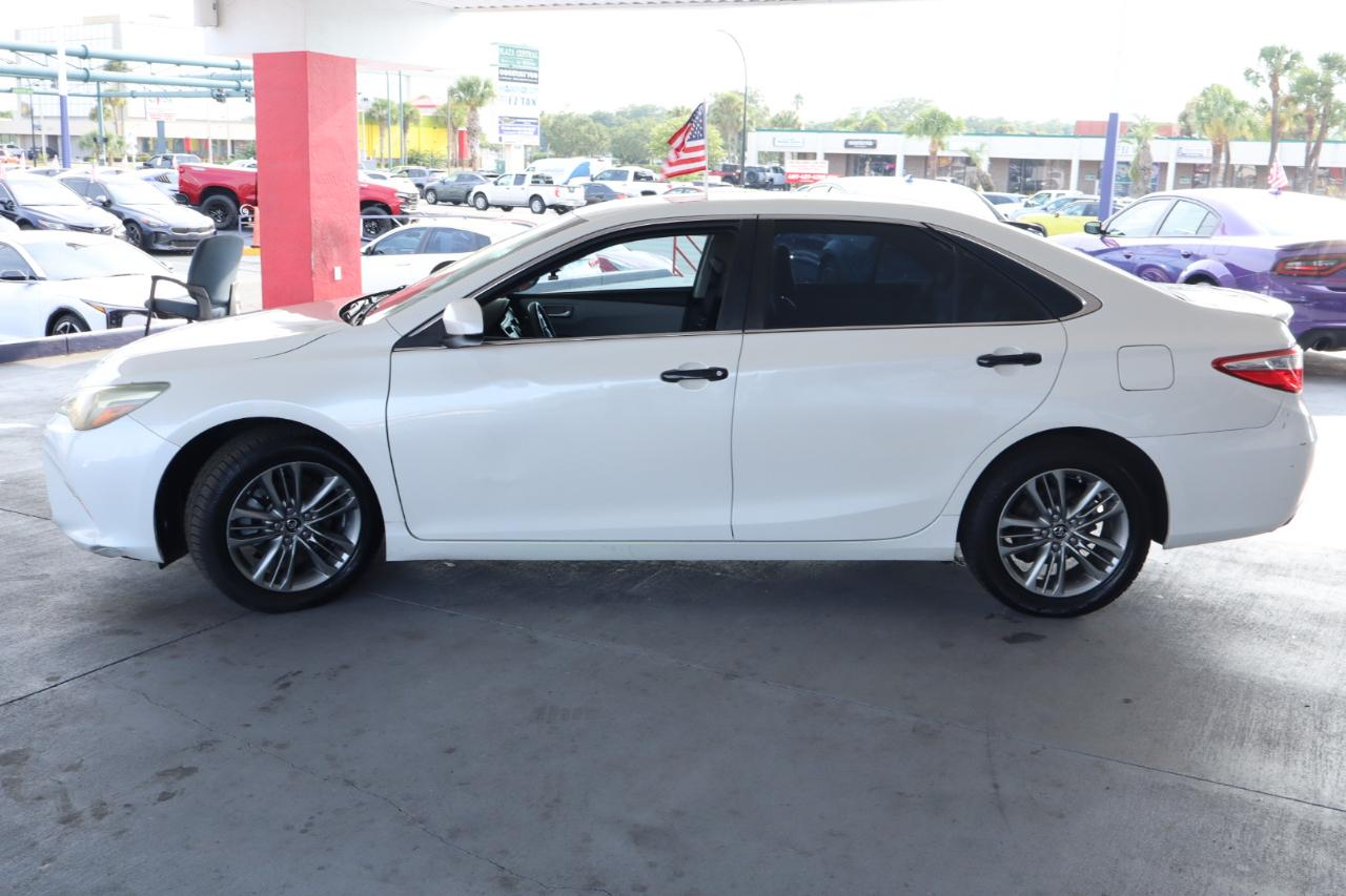 Toyota Camry 4dr Sdn I4 Auto SE w/Special Edition Pkg (Natl) 2016