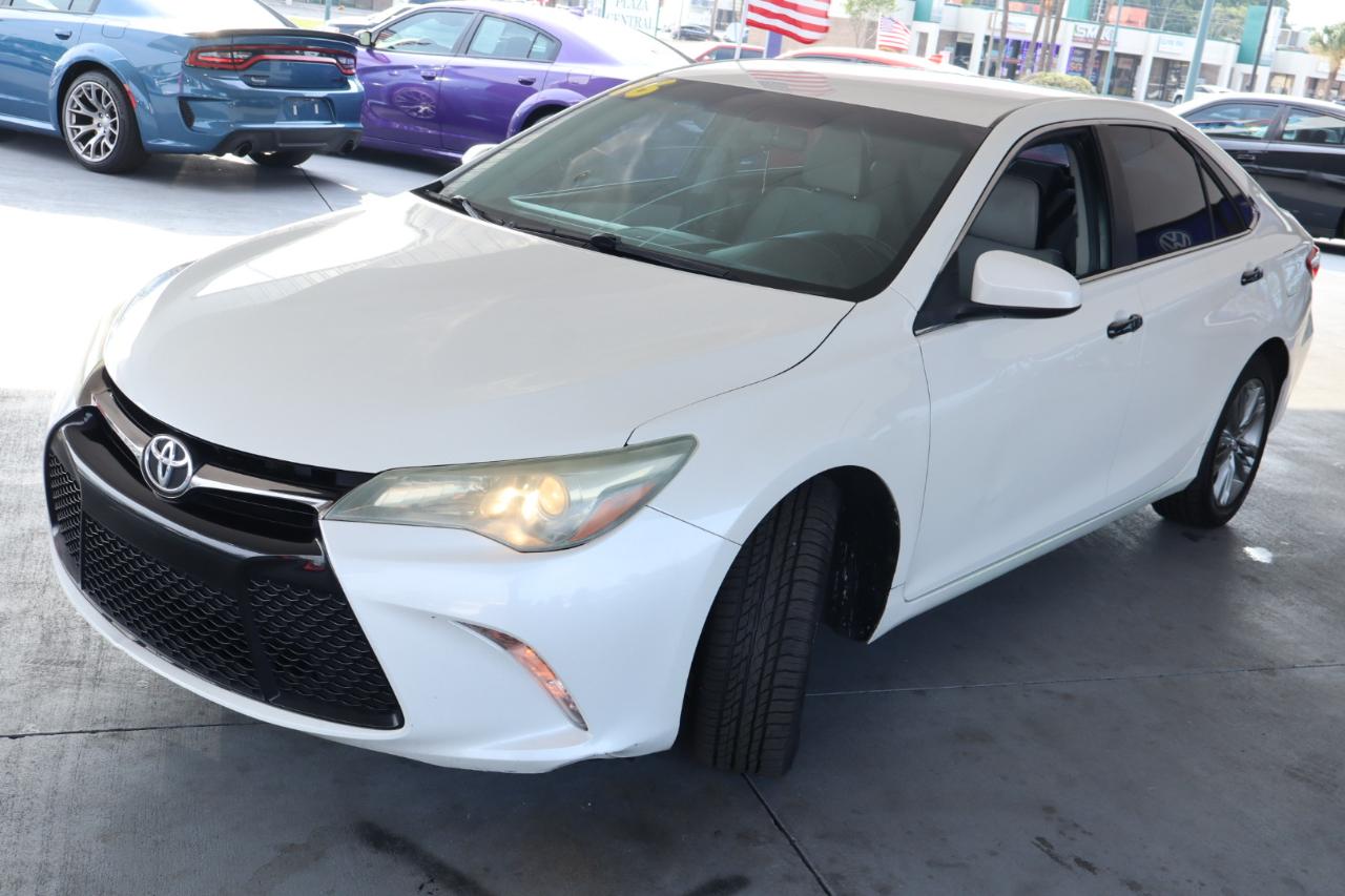 Toyota Camry 4dr Sdn I4 Auto SE w/Special Edition Pkg (Natl) 2016