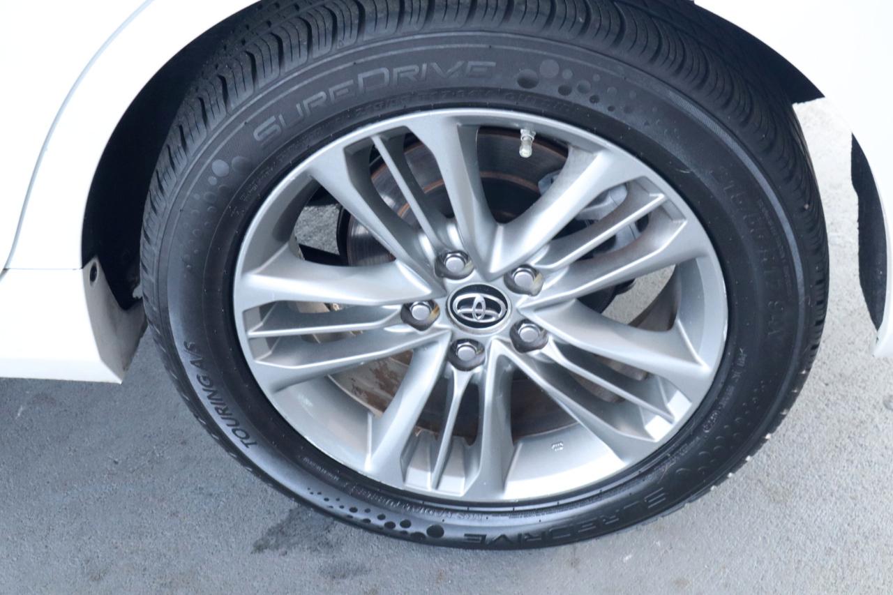Toyota Camry 4dr Sdn I4 Auto SE w/Special Edition Pkg (Natl) 2016