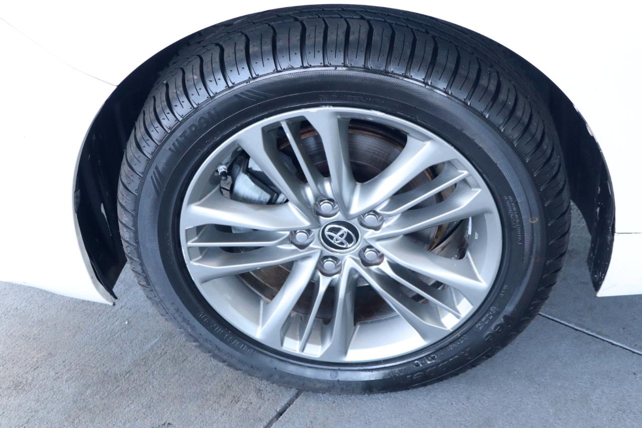 Toyota Camry 4dr Sdn I4 Auto SE w/Special Edition Pkg (Natl) 2016