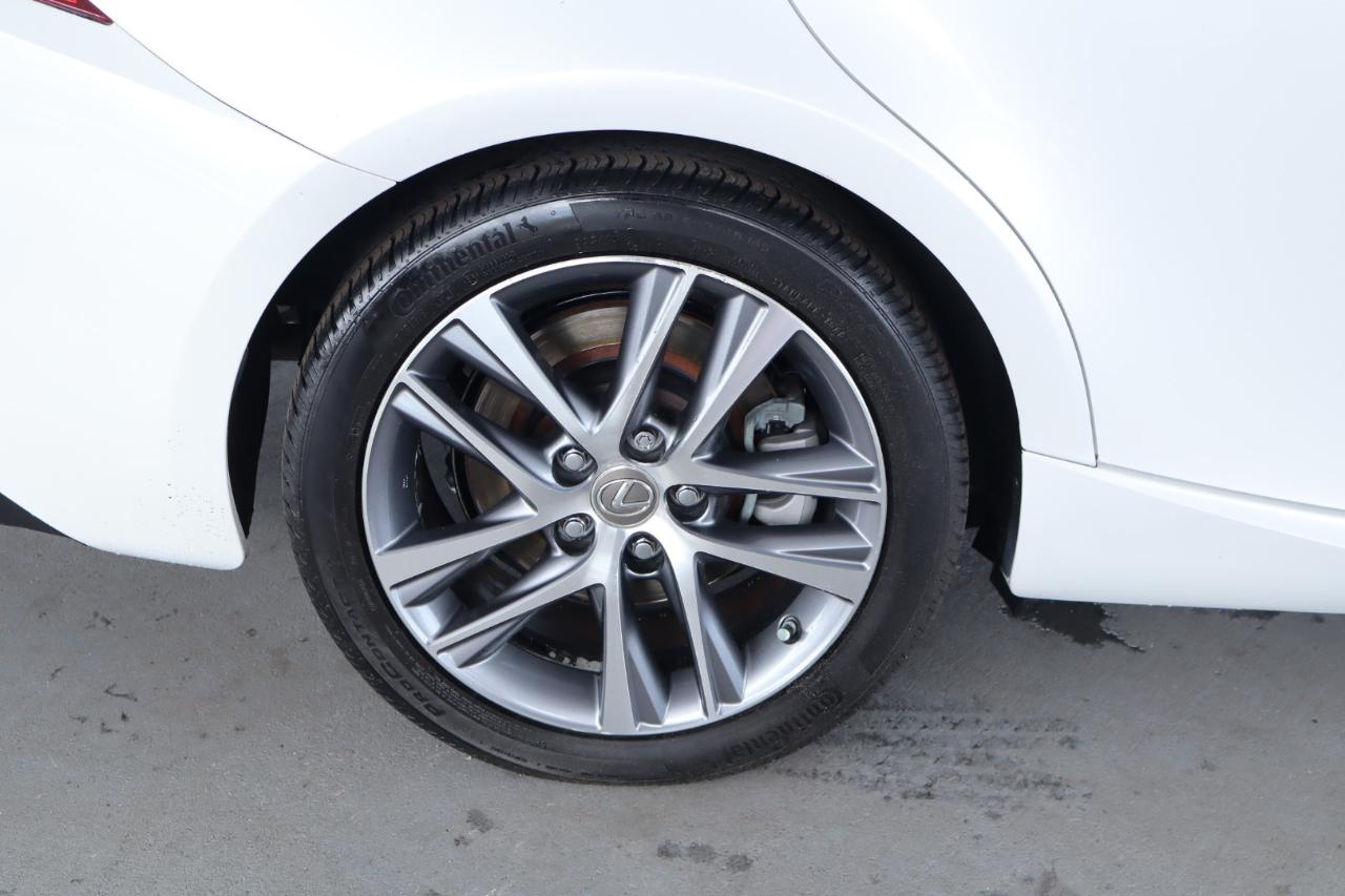 Lexus IS IS 300 RWD 2018
