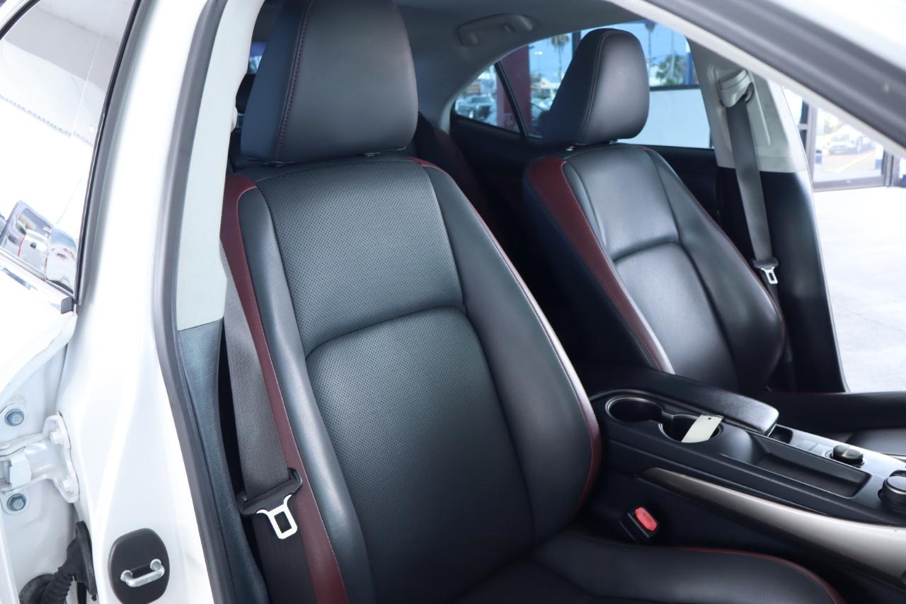 Lexus IS IS 300 RWD 2018