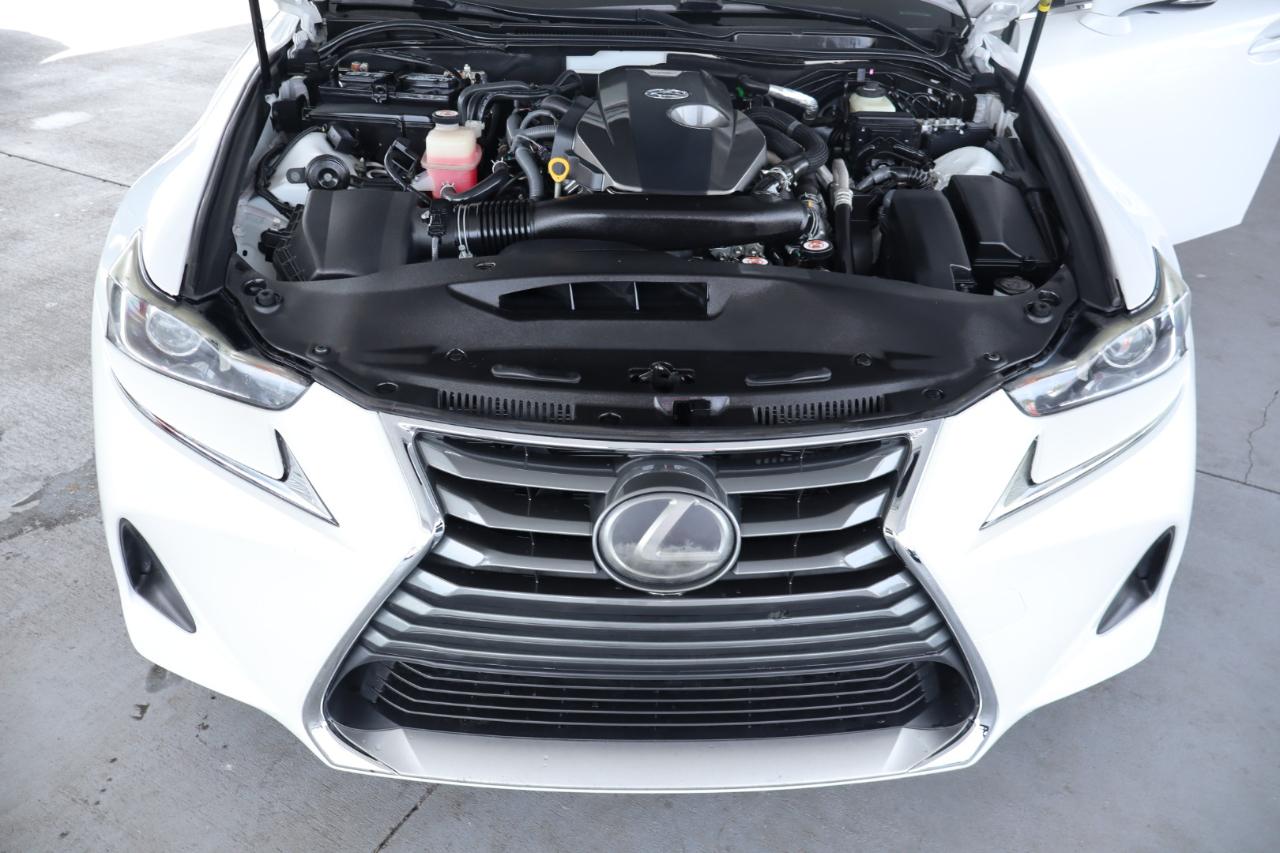 Lexus IS IS 300 RWD 2018