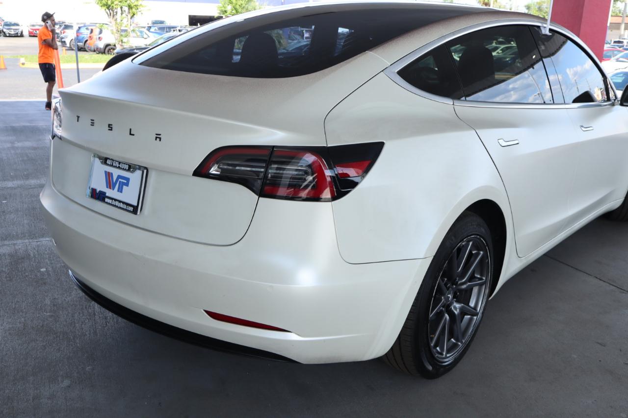 Tesla Model 3 Standard Range RWD 2020