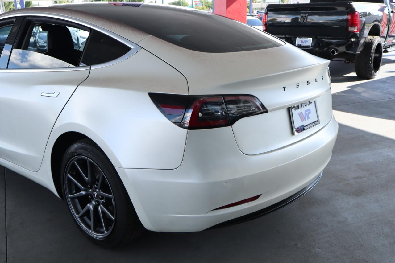 Tesla Model 3 Standard Range RWD 2020