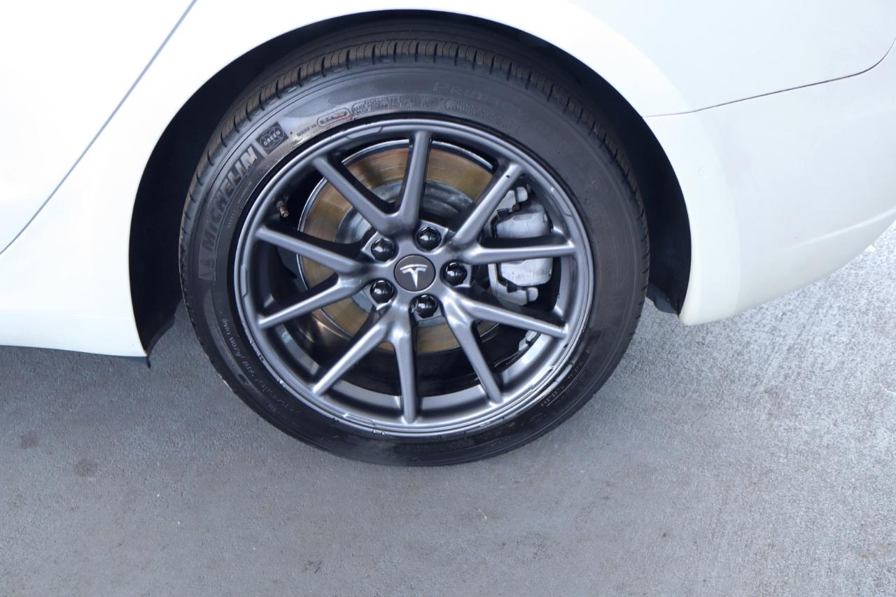 Tesla Model 3 Standard Range RWD 2020