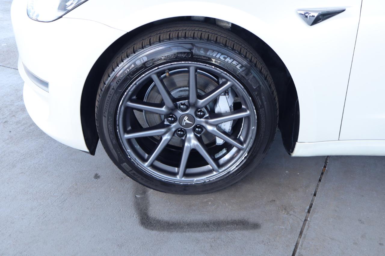 Tesla Model 3 Standard Range RWD 2020