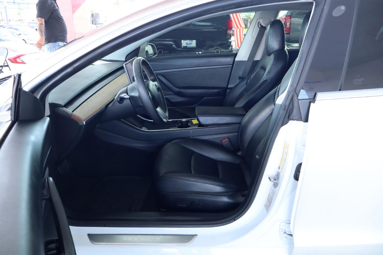 Tesla Model 3 Standard Range RWD 2020