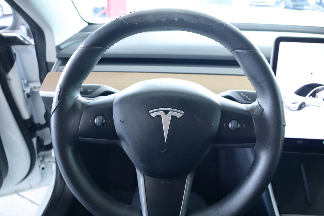 Tesla Model 3 Standard Range RWD 2020
