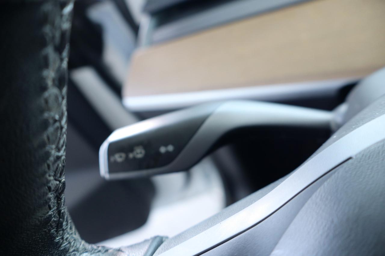 Tesla Model 3 Standard Range RWD 2020