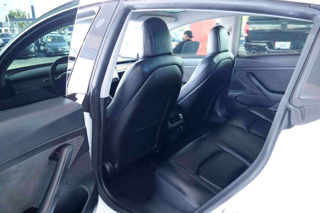 Tesla Model 3 Standard Range RWD 2020