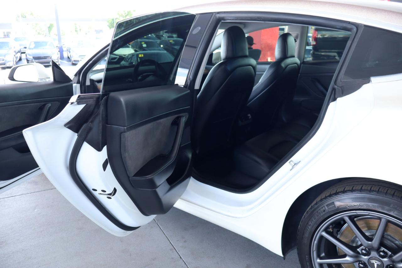 Tesla Model 3 Standard Range RWD 2020
