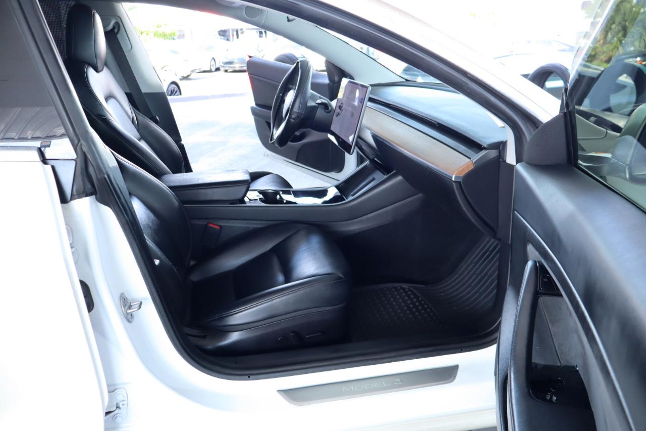 Tesla Model 3 Standard Range RWD 2020