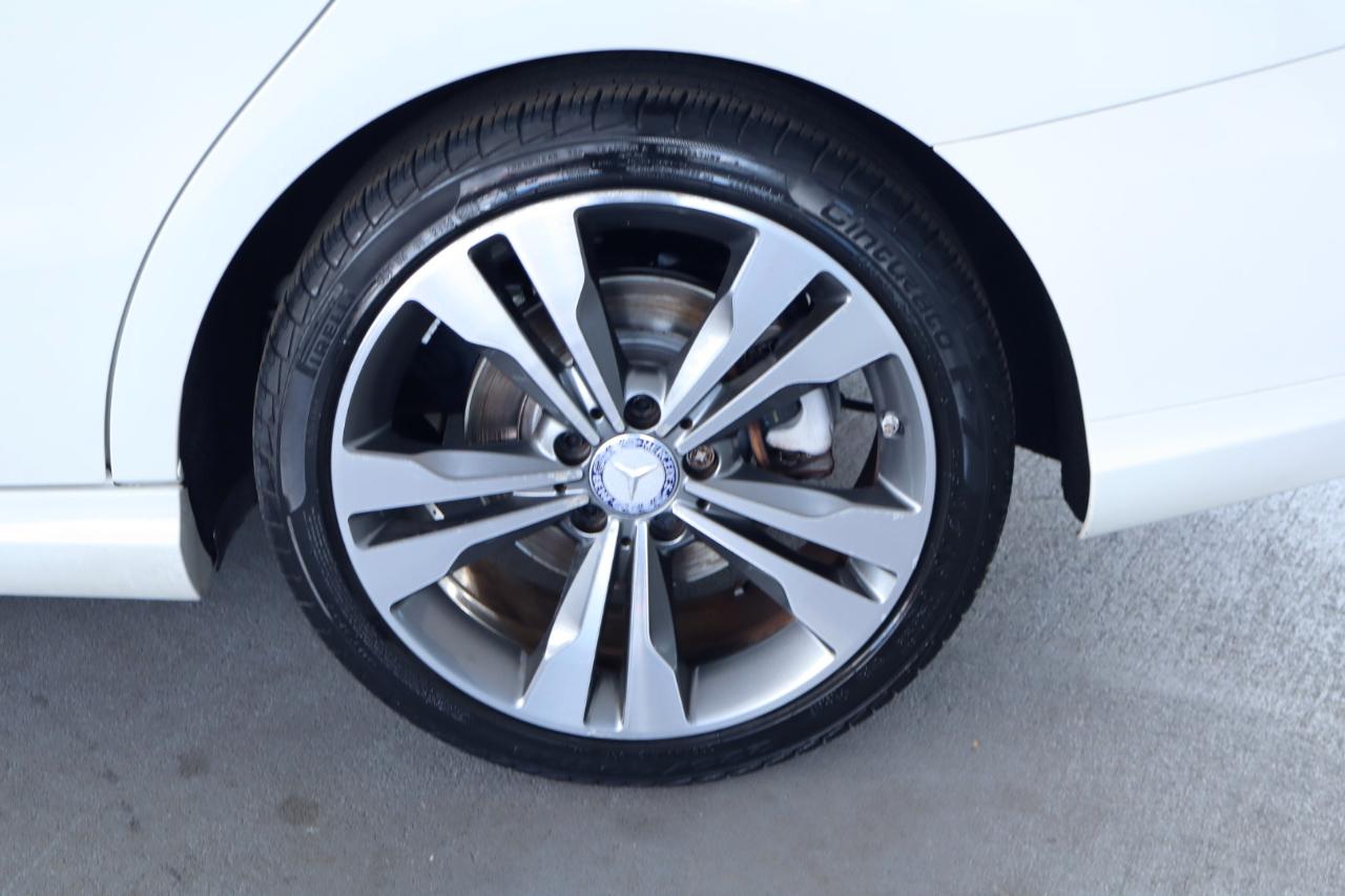 Mercedes-Benz CLA 4dr Sdn CLA 250 FWD 2016