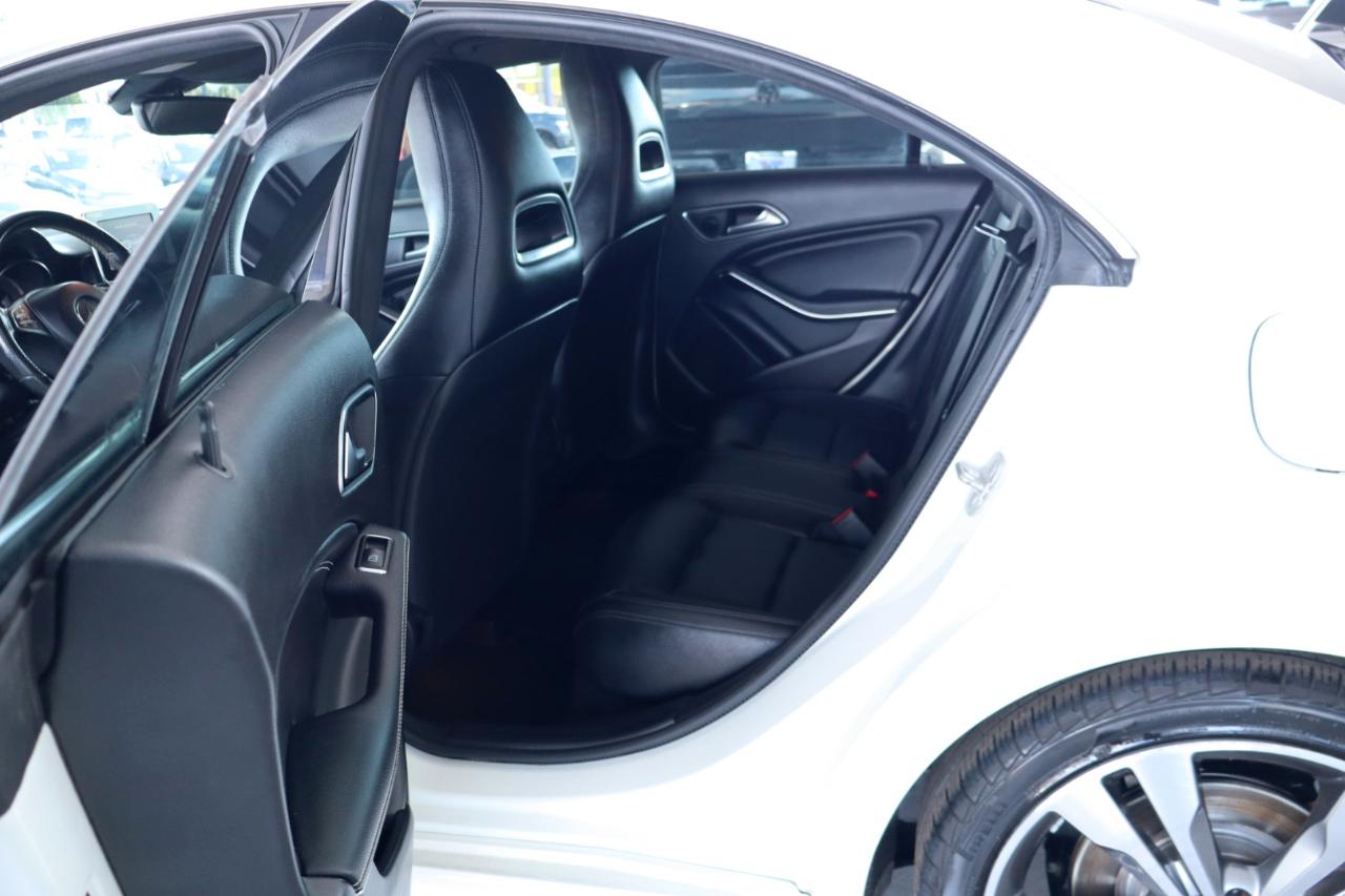 Mercedes-Benz CLA 4dr Sdn CLA 250 FWD 2016