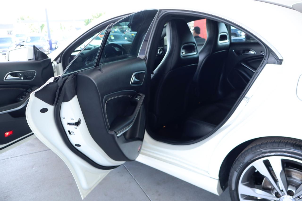 Mercedes-Benz CLA 4dr Sdn CLA 250 FWD 2016