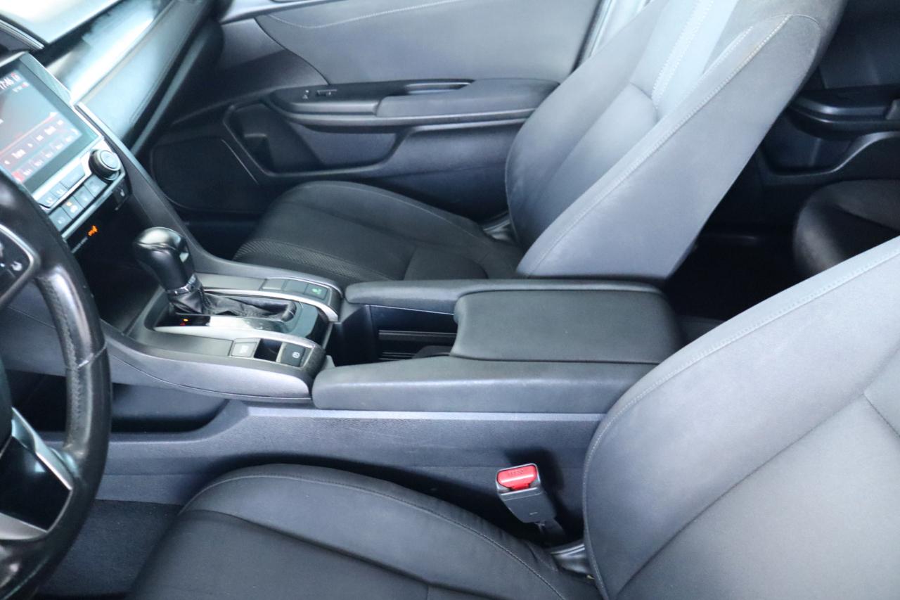 Honda Civic Hatchback EX CVT 2020