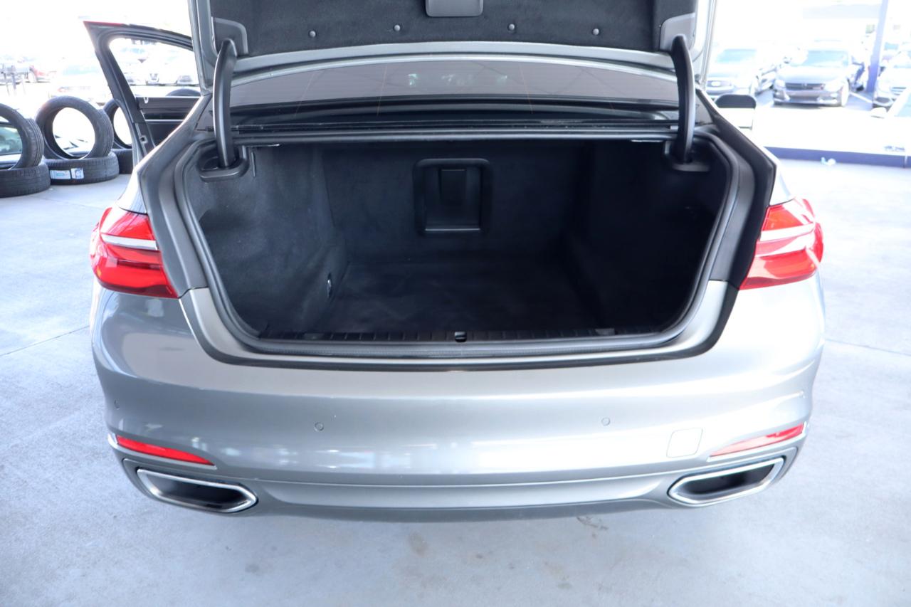 BMW 7 Series 750i Sedan 2018
