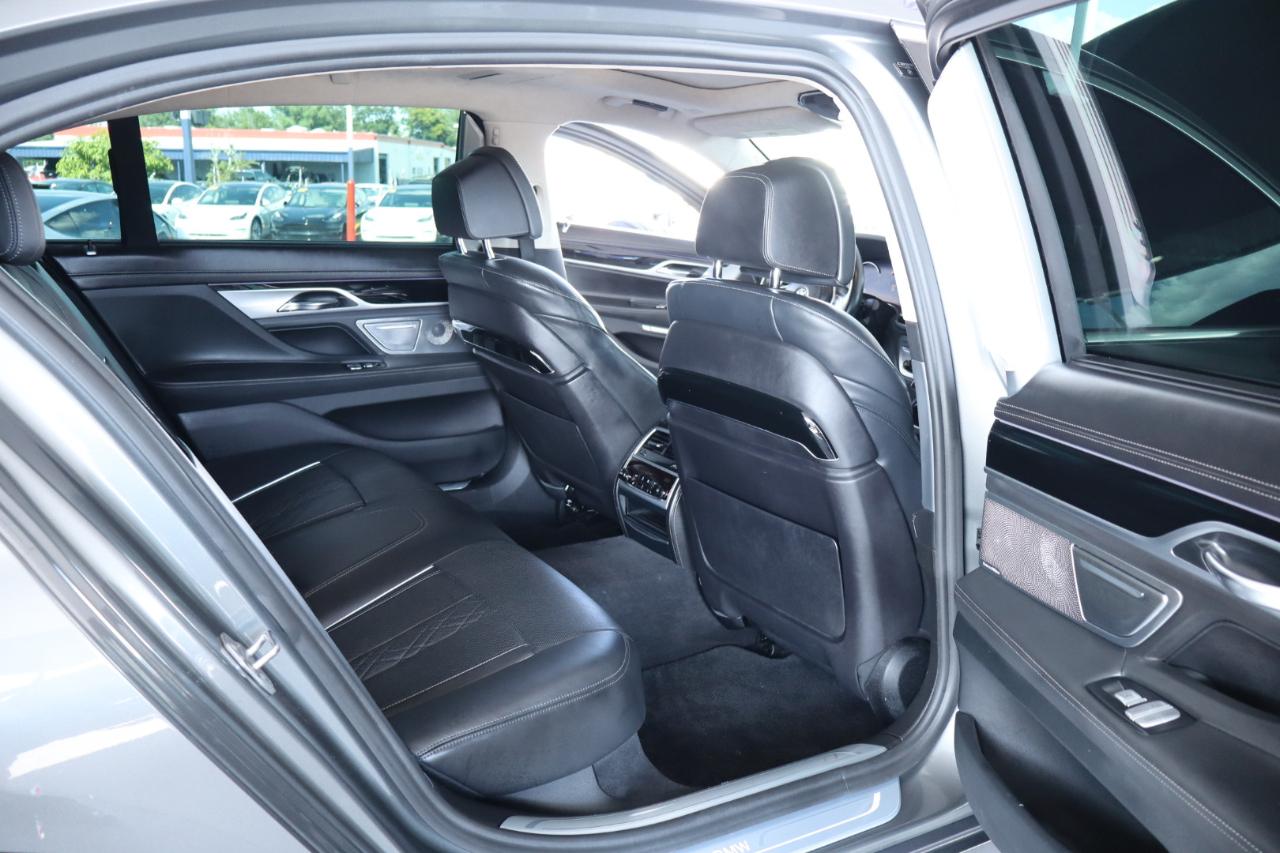 BMW 7 Series 750i Sedan 2018
