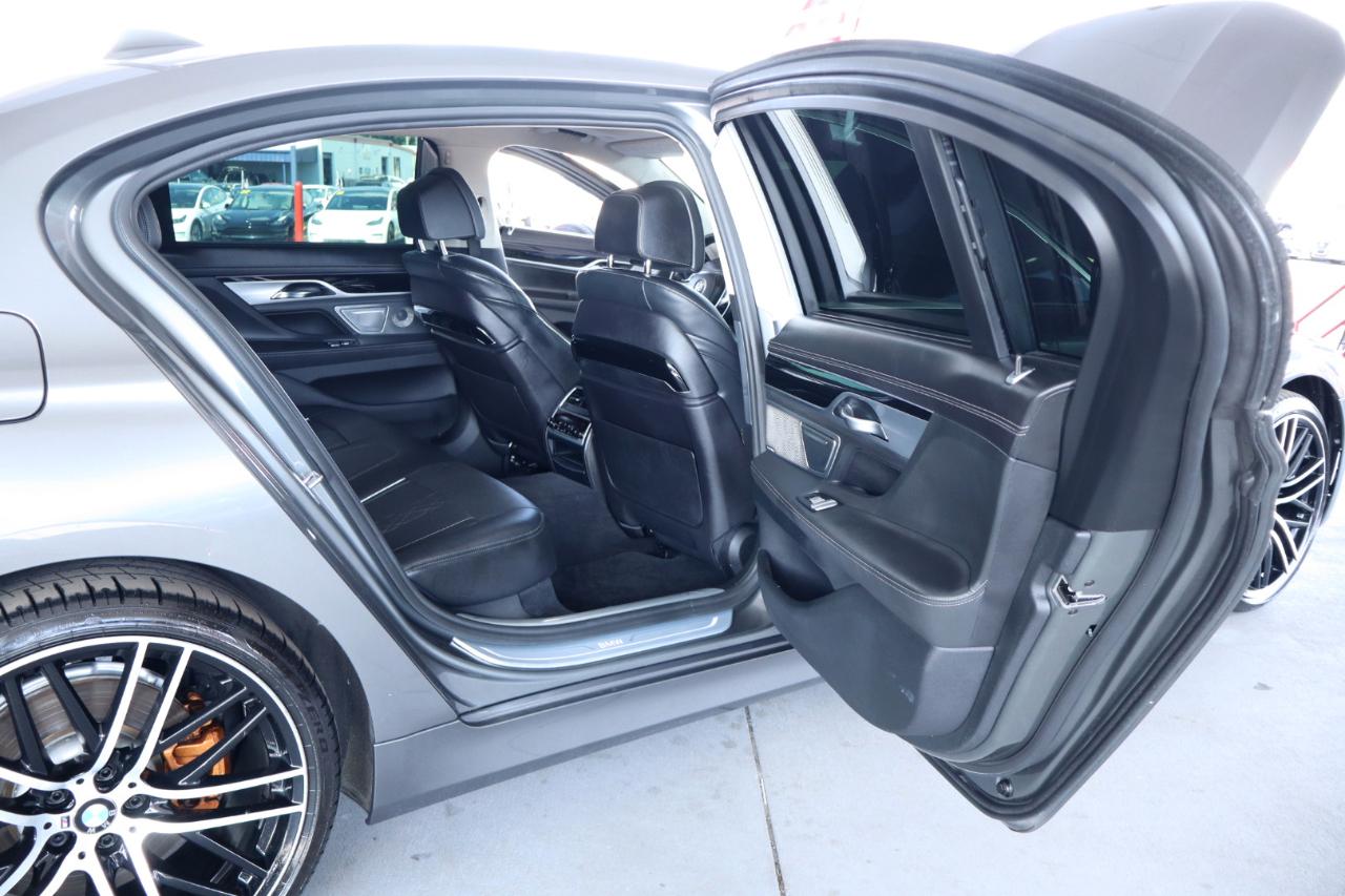 BMW 7 Series 750i Sedan 2018