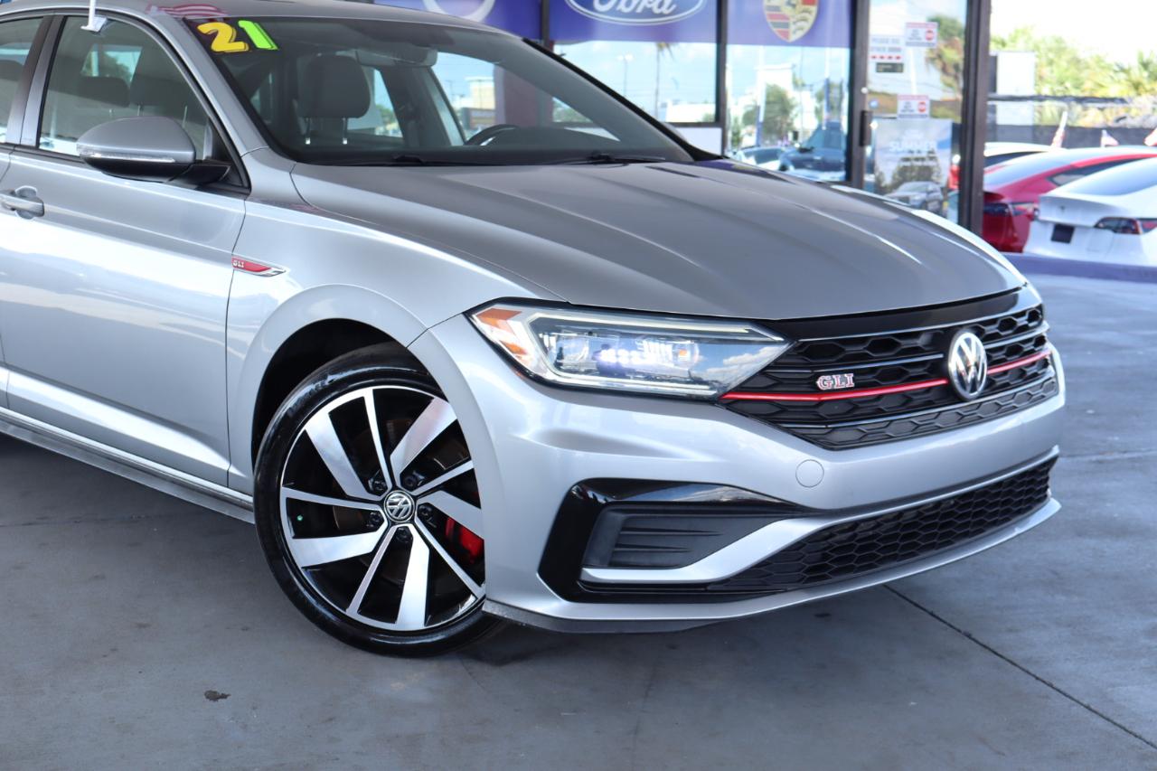 Volkswagen Jetta GLI S DSG 2021