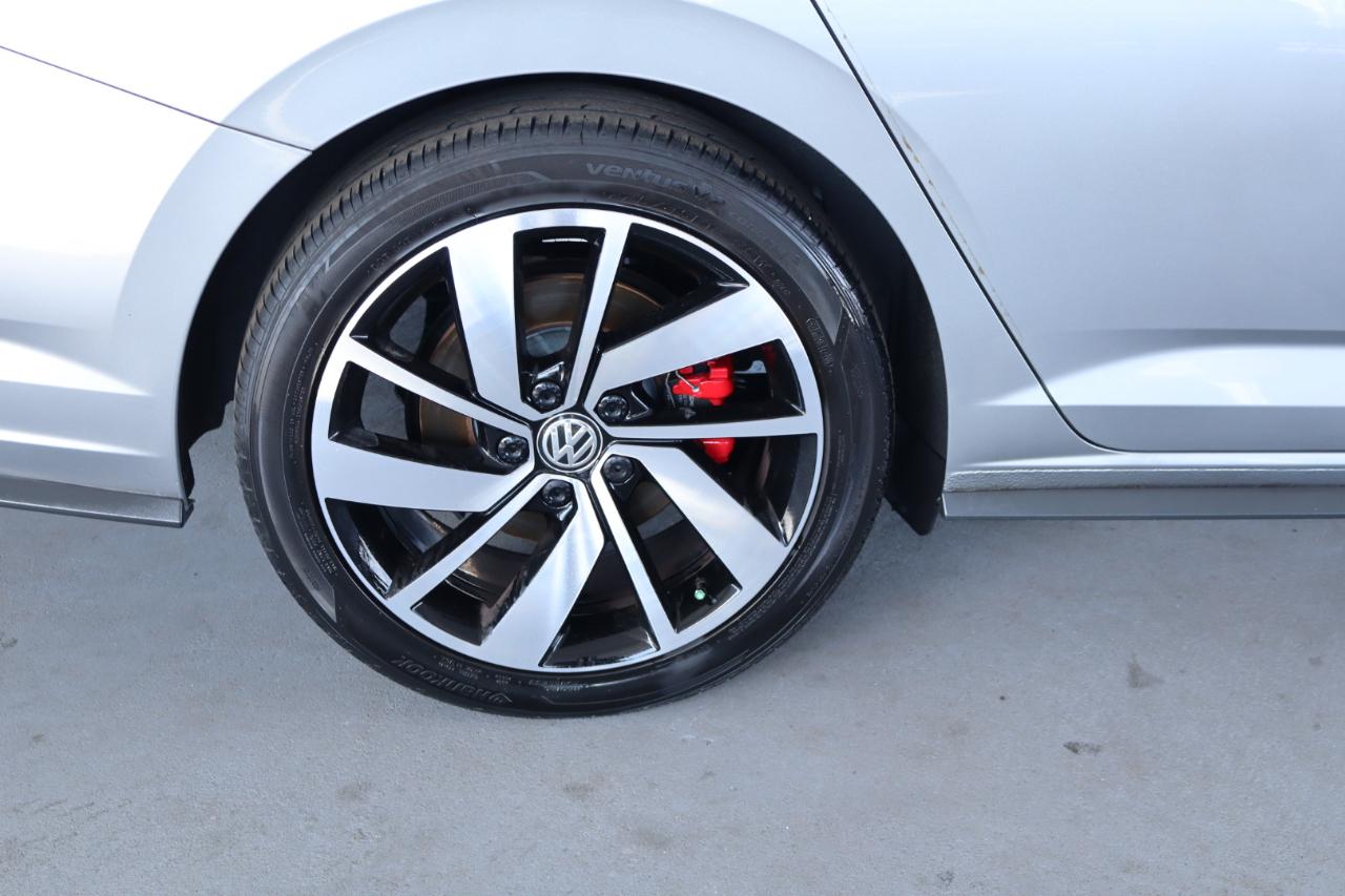 Volkswagen Jetta GLI S DSG 2021