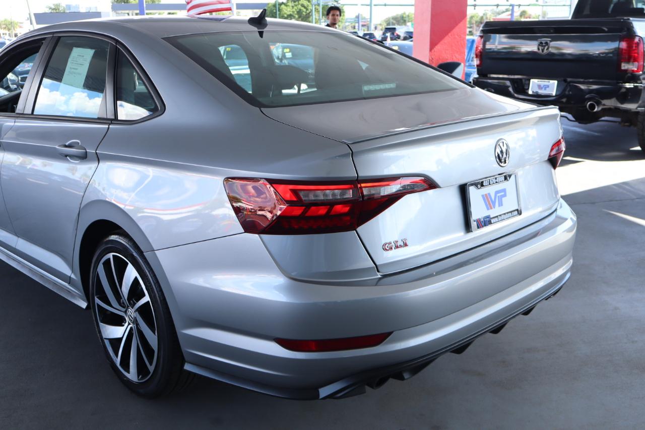 Volkswagen Jetta GLI S DSG 2021