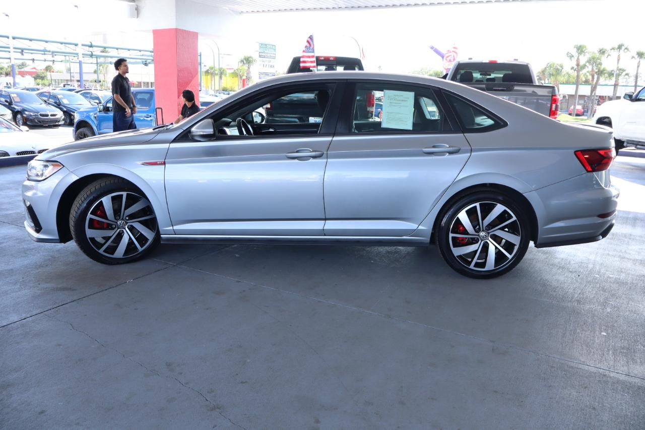 Volkswagen Jetta GLI S DSG 2021