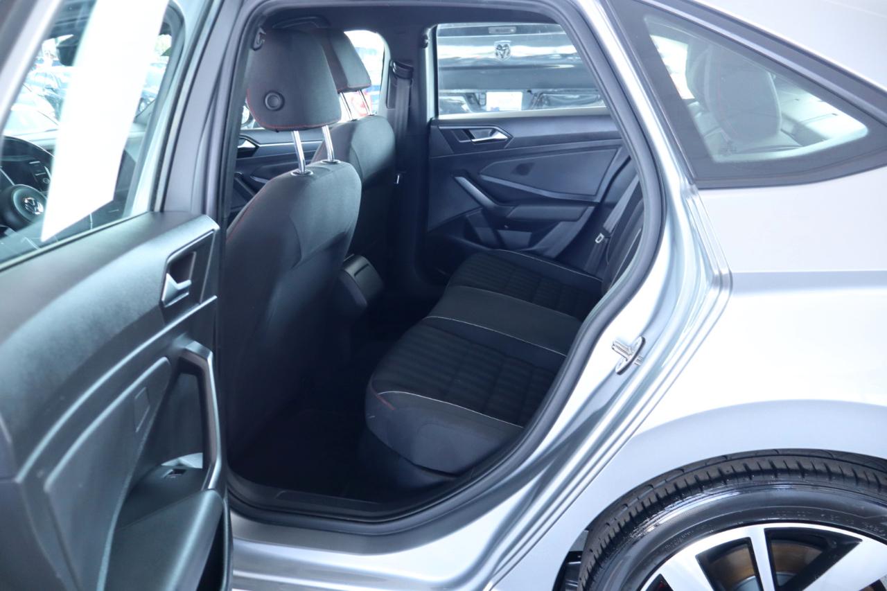 Volkswagen Jetta GLI S DSG 2021